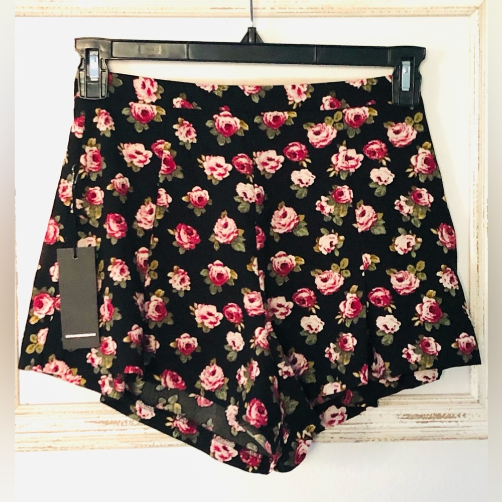 Forever 21 Floral Flowy Shorts
